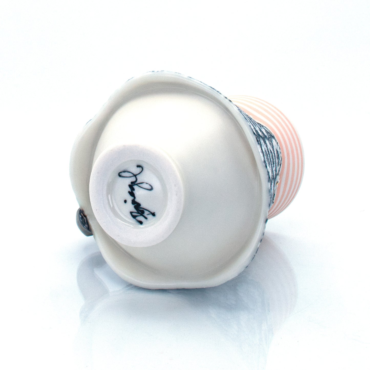 Skirted Dimple Mug