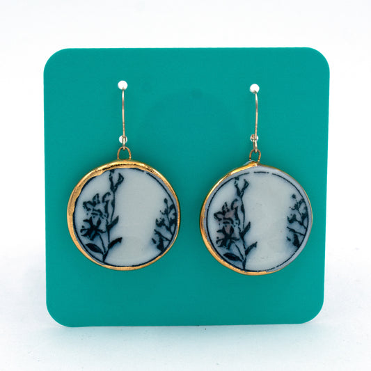 Black Floral Plate Earrings