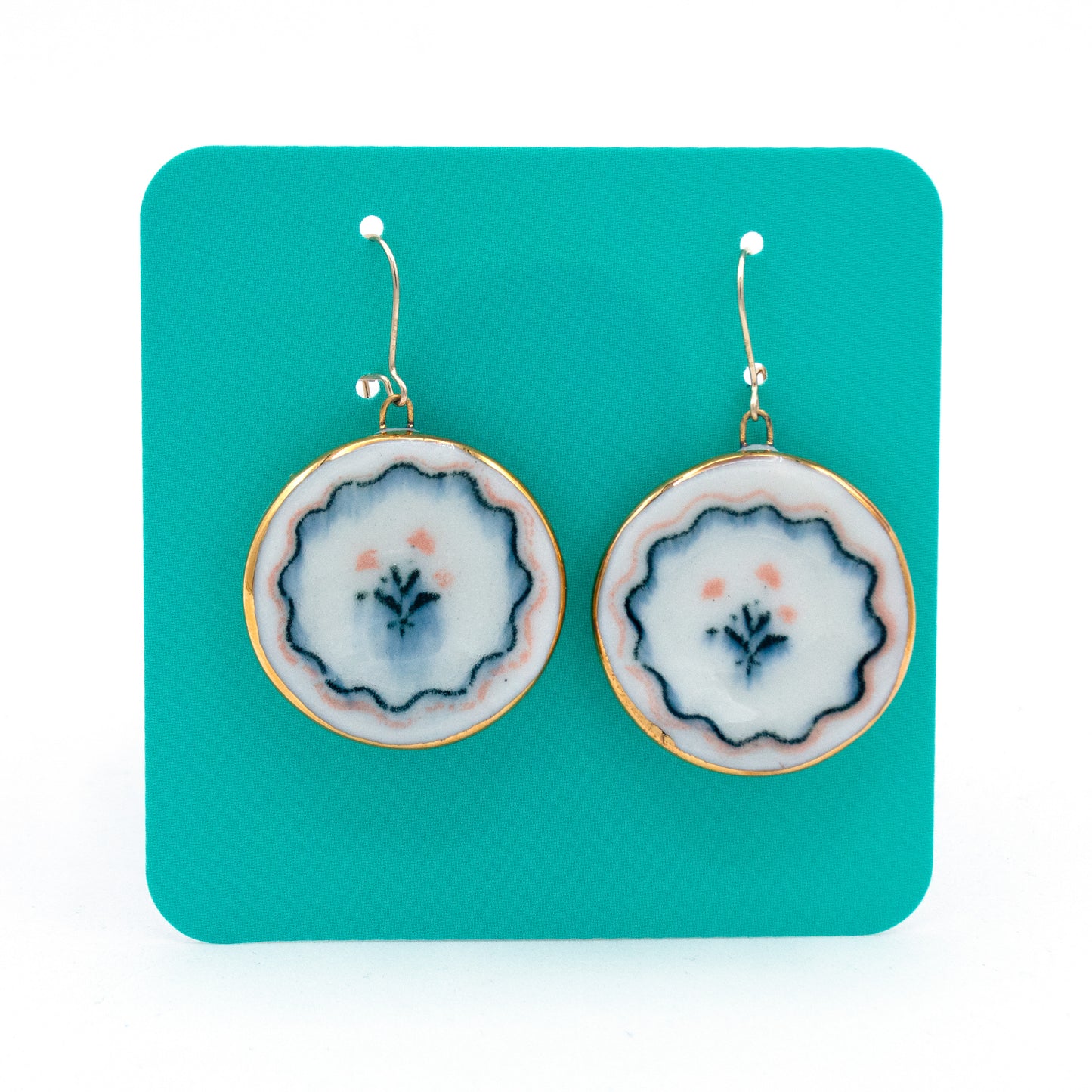 Squiggle Rim Plate Earrings