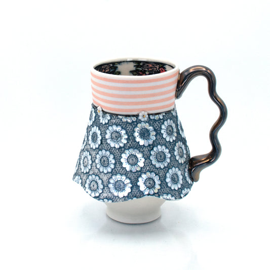 Skirted Dimple Mug