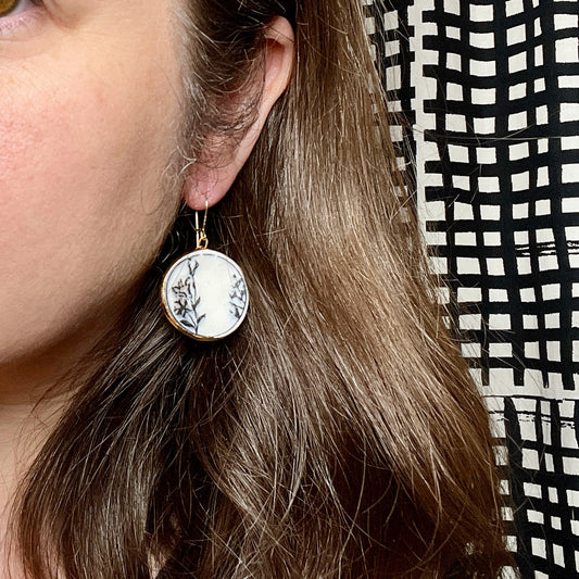 Black Floral Plate Earrings